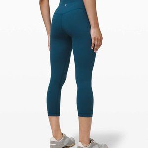 LULULEMON Night Diver Align Crop
